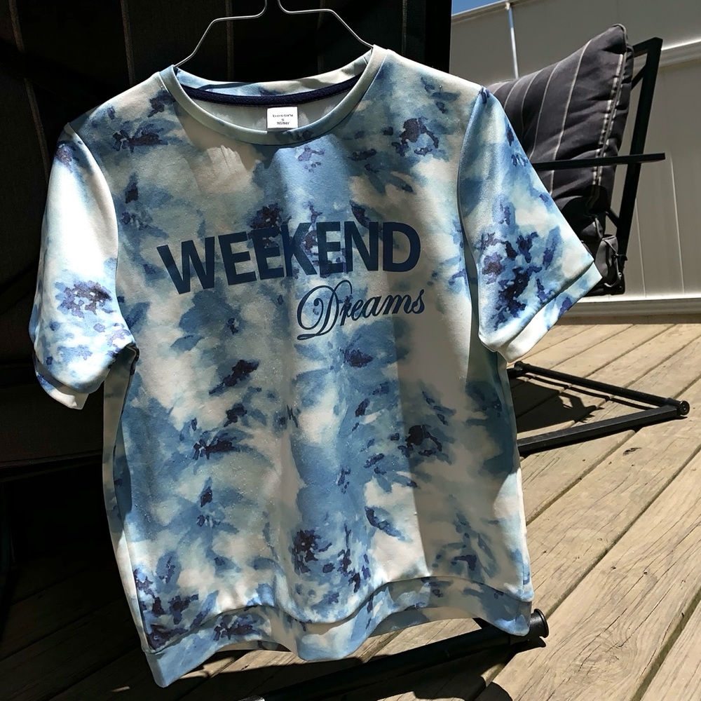 bossini “WEEKEND Dreams” sky print t-shirt
